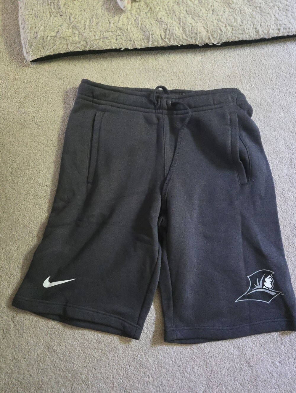 NWOT Nike Men's Size S Providence Friars Club Fllese Gray Shorts